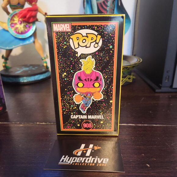 Captain Marvel Blacklight Funko Pop! Vinyl Figure #908 - Picture 4 of 8